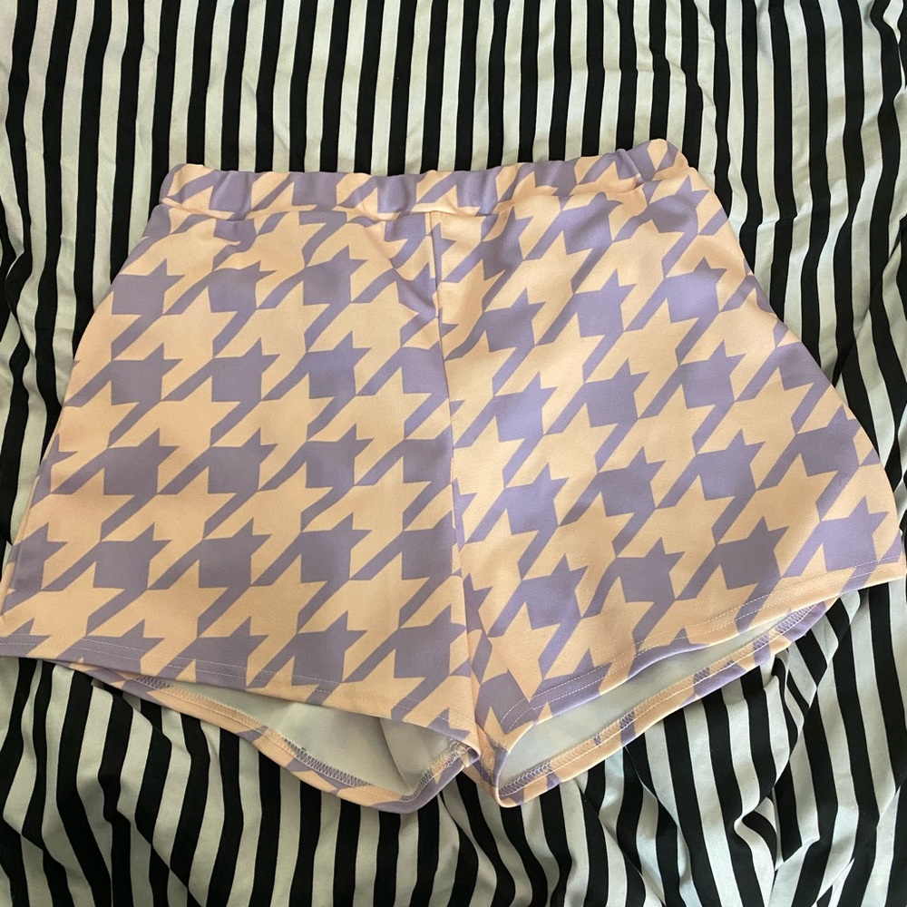 Cool print shorts